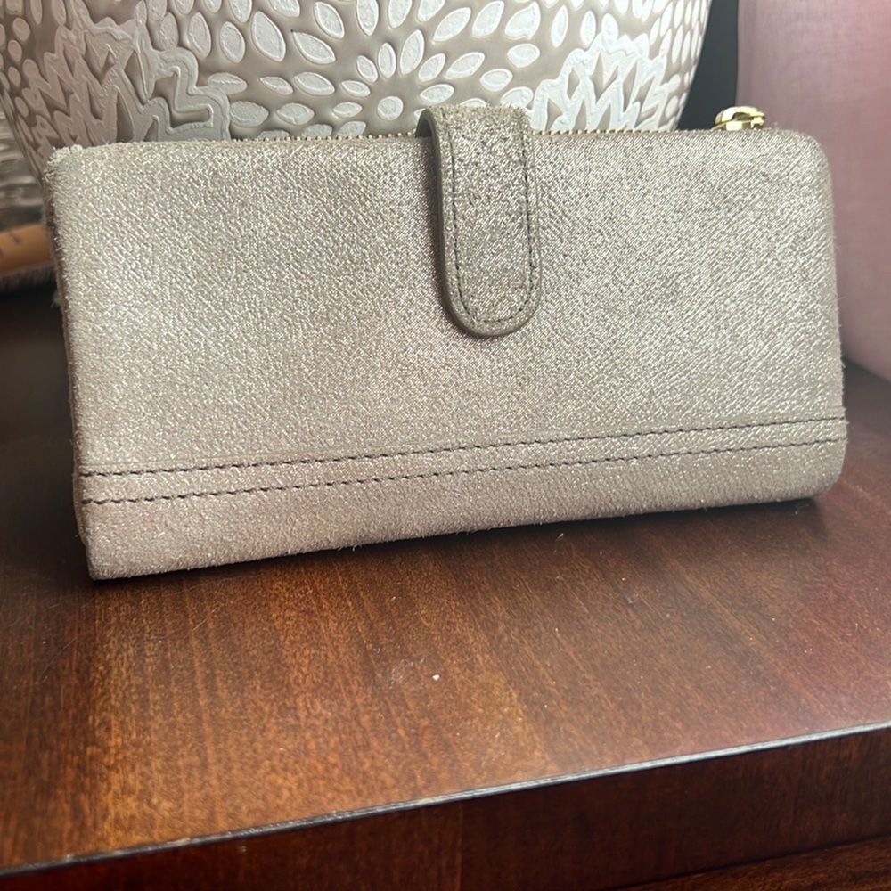 Fossil wallet